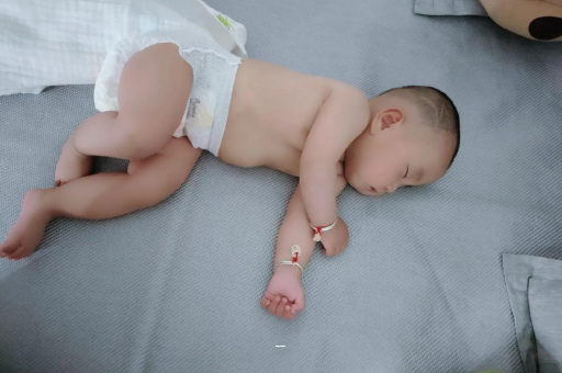 南充宝宝突然很多眼屎